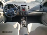 ✅ 2012 Kia Forte LX • VIN: KNAFT4A29C5486868 • Lot: 80538415. Wystawiony na Copart z przebiegiem 96 327 mil. Bezpłatny archiwum sprzedaży aukcyjnych z USA i szczegółowy raport historii pojazdu na DreamBid. Zdjęcie 8.