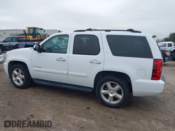 ✅ 2008 Chevrolet Tahoe LTZ • VIN: 1GNFC13048R175160 • Lot: 41452256. Listed on IAAI with 258,793 mi. Free auction sales archive from the USA and detailed vehicle history report at DreamBid. Image 14.