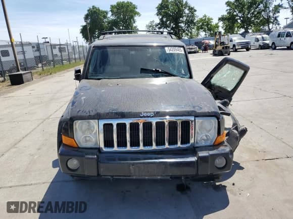 ✅ 2007 Jeep Commander Limited • VIN: 1J8HG58277C530114 • Lot: 54209465. Wystawiony na Copart z przebiegiem Nie podano. Bezpłatny archiwum sprzedaży aukcyjnych z USA i szczegółowy raport historii pojazdu na DreamBid. Zdjęcie 5.