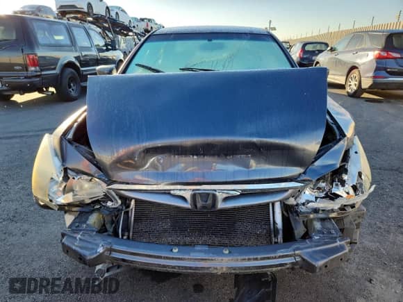 2006 Honda Accord LX с VIN 1HGCM56456A131163, выставлен на аукционе Copart как лот 82645545 с пробегом 260 201 миль миль и Списание • Salvage title. История ставок и продаж доступна на DreamBid. Изображение 5.