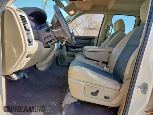 ✅ 2009 Dodge 1500 SLT • VIN: 1D3HB18T39S759929 • Lot: 58380285. Wystawiony na Copart z przebiegiem 167 094 mil. Bezpłatny archiwum sprzedaży aukcyjnych z USA i szczegółowy raport historii pojazdu na DreamBid. Zdjęcie 7.