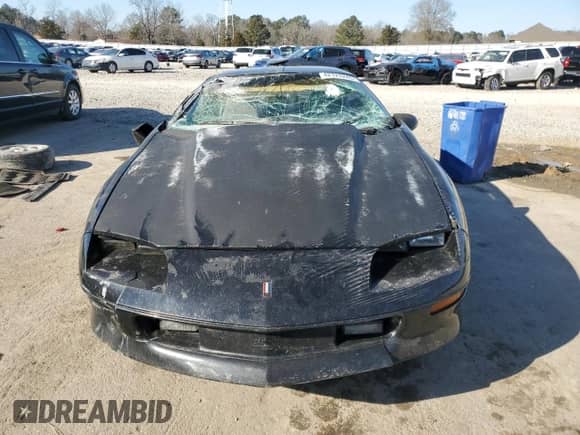 1997 Chevrolet Camaro z VIN 2G1FP22K6V2114714, wystawiony jako Copart lot #42320245 z przebiegiem 239 087 mil mil oraz Szkoda całkowita • Salvage title. Historia ofert i sprzedaży dostępna na DreamBid. Obrazek 5.