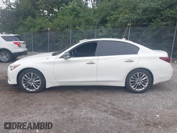 ✅ 2019 Infiniti Q50 Luxe • VIN: JN1EV7AR8KM554043 • Лот: 43311114. Опубликован ранее на IAAI с пробегом 64 916 миль. Бесплатный доступ к архиву аукционных продаж из США и подробный отчёт об истории автомобиля на DreamBid. Изображение 15.