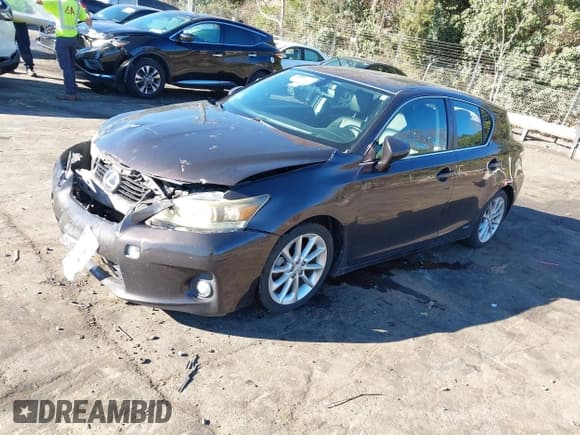 ✅ 2011 Lexus CT 200h • VIN: JTHKD5BH3B2002294 • Lot: 43714507. Listed on IAAI with 174,519 mi. Free auction sales archive from the USA and detailed vehicle history report at DreamBid. Image 2.