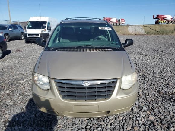 ✅ 2006 Chrysler Town & Country Touring • VIN: 2A4GP54L16R910227 • Lot: 92527695. Listed on Copart with Not provided. Free auction sales archive from the USA and detailed vehicle history report at DreamBid. Image 5.