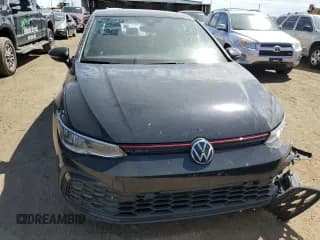 ✅ 2022 Volkswagen Golf GTI S • VIN: WVWH87CD4NW145887 • Лот: 70249724. Опубликован ранее на Copart с пробегом Не указан. Бесплатный доступ к архиву аукционных продаж из США и подробный отчёт об истории автомобиля на DreamBid. Изображение 5.