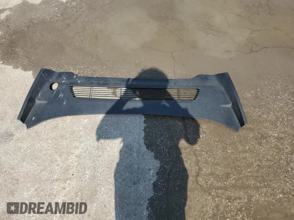 ✅ 2024 Tesla Model Y Long Range • VIN: 7SAYGAEE6RF160698 • Lot: 54691245. Wystawiony na Copart z przebiegiem 6 834 mil. Bezpłatny archiwum sprzedaży aukcyjnych z USA i szczegółowy raport historii pojazdu na DreamBid. Zdjęcie 13.