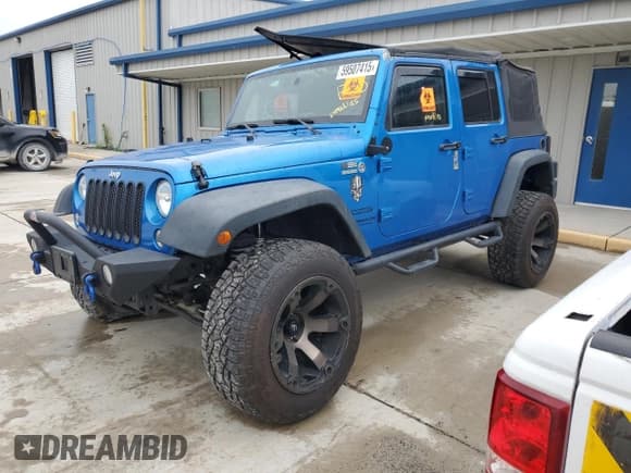 ✅ 2015 Jeep Wrangler Unlimited Freedom • VIN: 1C4BJWDG4FL565469 • Lot: 59507415. Wystawiony na Copart z przebiegiem 132 260 mil. Bezpłatny archiwum sprzedaży aukcyjnych z USA i szczegółowy raport historii pojazdu na DreamBid. Zdjęcie 1.