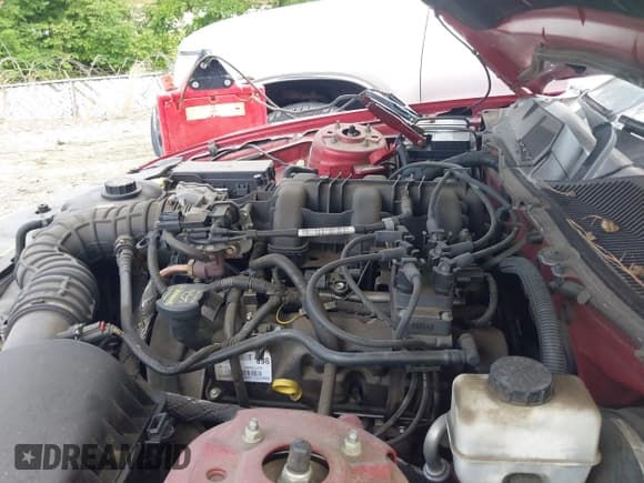 ✅ 2010 Ford Mustang V6 • VIN: 1ZVBP8EN4A5175330 • Лот: 42191750. Опубликован ранее на IAAI с пробегом 111 339 миль. Бесплатный доступ к архиву аукционных продаж из США и подробный отчёт об истории автомобиля на DreamBid. Изображение 10.