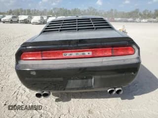 ✅ 2014 Dodge Challenger R/T 100th Anniversary Appearance • VIN: 2C3CDYBT9EH139686 • Lot: 77884744. Wystawiony na Copart z przebiegiem 110 777 mil. Bezpłatny archiwum sprzedaży aukcyjnych z USA i szczegółowy raport historii pojazdu na DreamBid. Zdjęcie 6.