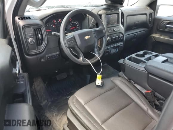 ✅ 2024 Chevrolet Silverado 2500HD Work Truck • VIN: 1GC0WLE72RF386145 • Лот: 63034505. Опубликован ранее на Copart с пробегом 15 090 миль. Бесплатный доступ к архиву аукционных продаж из США и подробный отчёт об истории автомобиля на DreamBid. Изображение 8.