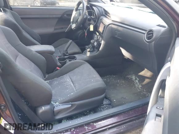 ✅ 2012 Scion tC • VIN: JTKJF5C73C3033952 • Lot: 40615908. Wystawiony na IAAI z przebiegiem 204 694 mil. Bezpłatny archiwum sprzedaży aukcyjnych z USA i szczegółowy raport historii pojazdu na DreamBid. Zdjęcie 5.