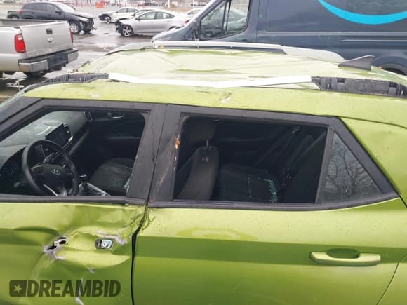 ✅ 2021 Hyundai Venue Denim • VIN: KMHRC8A39MU125109 • Lot: 41683871. Listed on IAAI with 50,188 mi. Free auction sales archive from the USA and detailed vehicle history report at DreamBid. Image 18.