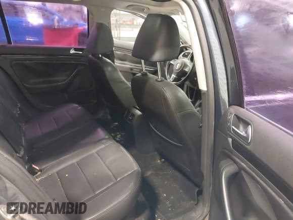 ✅ 2010 Volkswagen Jetta • VIN: 3VWTX8AJ7AM603635 • Lot: 42410115. Listed on IAAI with 186,542 mi. Free auction sales archive from the USA and detailed vehicle history report at DreamBid. Image 8.