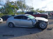 ✅ 2014 Infiniti Q60 • VIN: JN1CV6ELXEM131542 • Lot: 41167141. Wystawiony na IAAI z przebiegiem 189 581 mil. Bezpłatny archiwum sprzedaży aukcyjnych z USA i szczegółowy raport historii pojazdu na DreamBid. Zdjęcie 13.