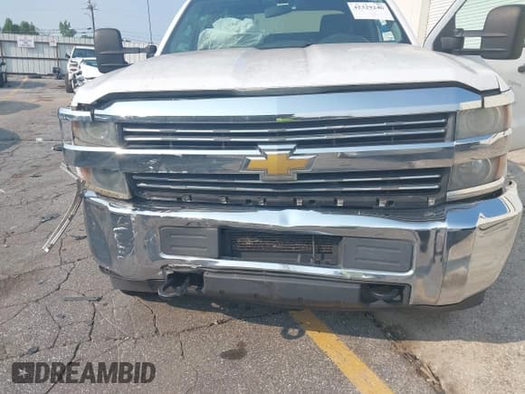 ✅ 2015 Chevrolet Silverado 2500HD Work Truck • VIN: 1GB2CUEG4FZ143703 • Lot: 42329240. Listed on IAAI with 245,752 mi. Free auction sales archive from the USA and detailed vehicle history report at DreamBid. Image 6.