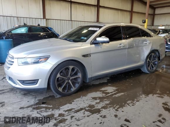 ✅ 2017 Ford Taurus SEL • VIN: 1FAHP2H81HG112125 • Lot: 62343255. Listed on Copart with 127,366 mi. Free auction sales archive from the USA and detailed vehicle history report at DreamBid. Image 1.