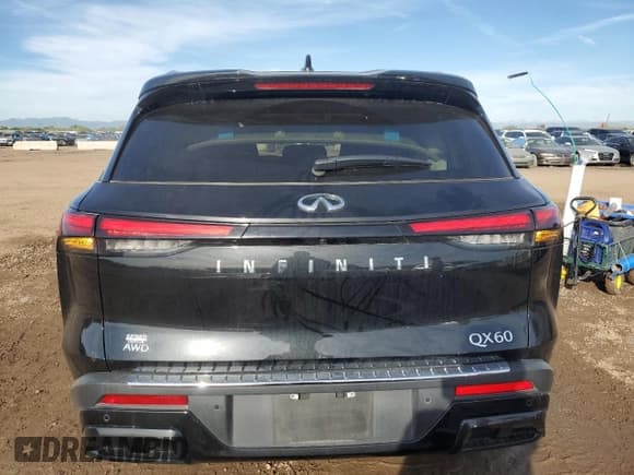 ✅ 2024 Infiniti QX60 Luxe • VIN: 5N1DL1FS3RC354027 • Lot: 84058755. Wystawiony na Copart z przebiegiem 16 820 mil. Bezpłatny archiwum sprzedaży aukcyjnych z USA i szczegółowy raport historii pojazdu na DreamBid. Zdjęcie 6.