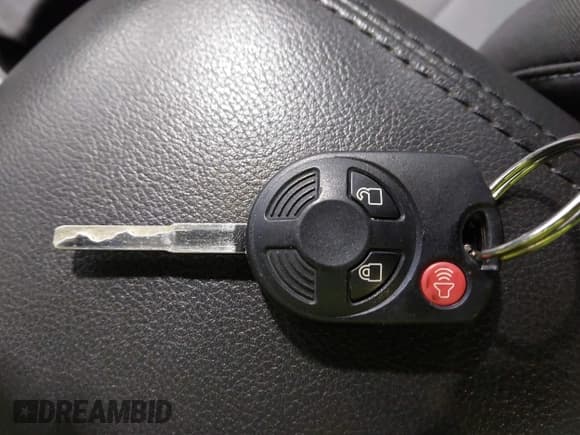 ✅ 2016 Ford Escape SE • VIN: 1FMCU0G78GUB05842 • Лот: 43780374. Опубликован ранее на IAAI с пробегом 174 204 миль. Бесплатный доступ к архиву аукционных продаж из США и подробный отчёт об истории автомобиля на DreamBid. Изображение 11.