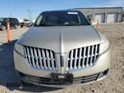✅ 2011 Lincoln MKT • VIN: 2LMHJ5AR9BBJ52371 • Лот: 42645495. Опубликован ранее на Copart с пробегом 137 157 миль. Бесплатный доступ к архиву аукционных продаж из США и подробный отчёт об истории автомобиля на DreamBid. Изображение 5.