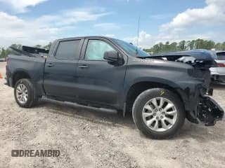 ✅ 2020 Chevrolet Silverado 1500 Custom • VIN: 3GCPWBEF7LG380427 • Lot: 69968474. Wystawiony na Copart z przebiegiem Nie podano. Bezpłatny archiwum sprzedaży aukcyjnych z USA i szczegółowy raport historii pojazdu na DreamBid. Zdjęcie 4.