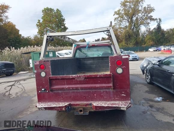 ✅ 2006 Ford F-250 • VIN: 1FDNF20546EB72258 • Lot: 43568332. Wystawiony na IAAI z przebiegiem 240 545 mil. Bezpłatny archiwum sprzedaży aukcyjnych z USA i szczegółowy raport historii pojazdu na DreamBid. Zdjęcie 16.