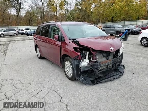 ✅ 2014 Toyota Sienna XLE • VIN: 5TDYK3DC9ES513139 • Lot: 87382475. Wystawiony na Copart z przebiegiem 173 930 mil. Bezpłatny archiwum sprzedaży aukcyjnych z USA i szczegółowy raport historii pojazdu na DreamBid. Zdjęcie 15.