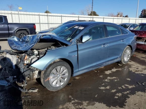 ✅ 2016 Hyundai Sonata SE • VIN: KMHE24L17GA037672 • Lot: 38761553. Listed on Copart with 47,885 mi. Free auction sales archive from the USA and detailed vehicle history report at DreamBid. Image 1.