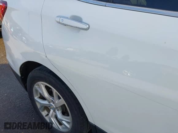 ✅ 2019 Chevrolet Equinox Premier • VIN: 2GNAXNEV0K6185265 • Lot: 40683144. Listed on IAAI with 137,222 mi. Free auction sales archive from the USA and detailed vehicle history report at DreamBid. Image 19.