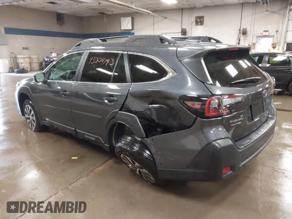 ✅ 2025 Subaru Outback Premium • VIN: 4S4BTAFC8S3236125 • Lot: 43304743. Wystawiony na IAAI z przebiegiem 5 008 mil. Bezpłatny archiwum sprzedaży aukcyjnych z USA i szczegółowy raport historii pojazdu na DreamBid. Zdjęcie 3.