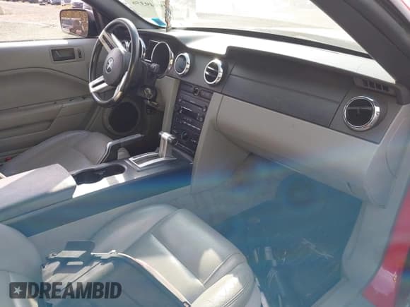 ✅ 2006 Ford Mustang Standard • VIN: 1ZVFT84N965166306 • Lot: 40580690. Listed on IAAI with 113,233 mi. Free auction sales archive from the USA and detailed vehicle history report at DreamBid. Image 5.