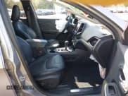 ✅ 2019 Jeep Cherokee Limited • VIN: 1C4PJMDX2KD217152 • Лот: 43184592. Опубликован ранее на IAAI с пробегом 54 466 миль. Бесплатный доступ к архиву аукционных продаж из США и подробный отчёт об истории автомобиля на DreamBid. Изображение 5.