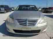 2009 Hyundai Genesis z VIN KMHGC46E19U028701, wystawiony jako Copart lot #71872054 z przebiegiem 73 595 mil mil oraz Czysty tytuł • Clean title. Historia ofert i sprzedaży dostępna na DreamBid. Obrazek 5.