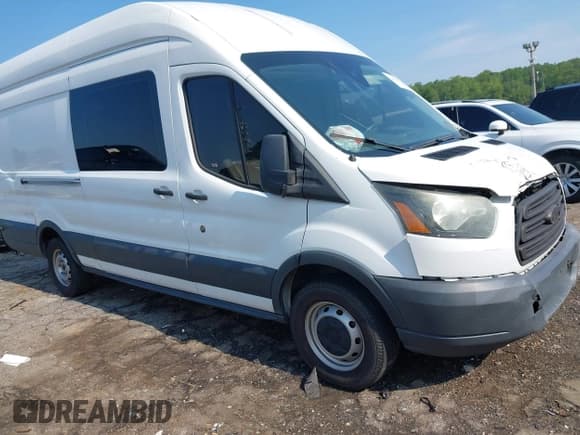 ✅ 2015 Ford Transit • VIN: 1FTSW3XM3FKA41690 • Lot: 42645409. Listed on IAAI with 442,642 mi. Free auction sales archive from the USA and detailed vehicle history report at DreamBid. Image 1.