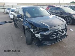 ✅ 2024 Honda HR-V Sport • VIN: 3CZRZ1H55RM714195 • Lot: 43301680. Listed on IAAI with 33,212 mi. Free auction sales archive from the USA and detailed vehicle history report at DreamBid. Image 1.