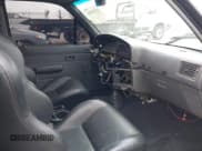 ✅ 1990 Toyota Pickup DX • VIN: JT4RN81P6L5061170 • Лот: 41920566. Опубликован ранее на IAAI с пробегом 287 575 миль. Бесплатный доступ к архиву аукционных продаж из США и подробный отчёт об истории автомобиля на DreamBid. Изображение 5.