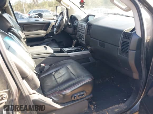 ✅ 2012 Nissan Titan SV • VIN: 1N6BA0ECXCN323520 • Lot: 41195950. Listed on IAAI with 172,242 mi. Free auction sales archive from the USA and detailed vehicle history report at DreamBid. Image 5.