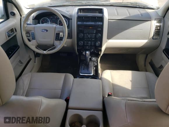 ✅ 2011 Ford Escape Hybrid • VIN: 1FMCU4K3XBKC68332 • Lot: 84706905. Listed on Copart with 188,974 mi. Free auction sales archive from the USA and detailed vehicle history report at DreamBid. Image 8.
