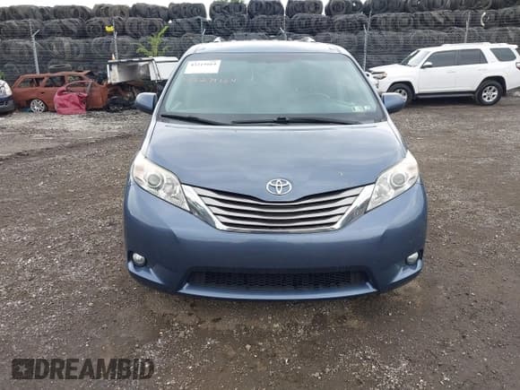 ✅ 2017 Toyota Sienna XLE • VIN: 5TDYZ3DC2HS868749 • Lot: 43219164. Listed on IAAI with 134,116 mi. Free auction sales archive from the USA and detailed vehicle history report at DreamBid. Image 6.
