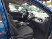 ✅ 2021 Chevrolet Equinox LT • VIN: 3GNAXKEV1ML390431 • Lot: 43306102. Wystawiony na IAAI z przebiegiem 22 258 mil. Bezpłatny archiwum sprzedaży aukcyjnych z USA i szczegółowy raport historii pojazdu na DreamBid. Zdjęcie 5.