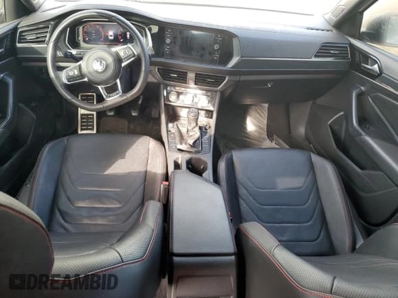 ✅ 2020 Volkswagen Jetta S • VIN: 3VW5T7BUXLM019627 • Лот: 84049065. Опубликован ранее на Copart с пробегом 143 680 миль. Бесплатный доступ к архиву аукционных продаж из США и подробный отчёт об истории автомобиля на DreamBid. Изображение 8.