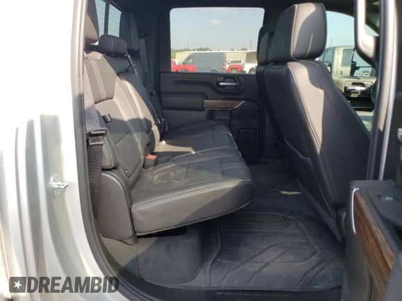 2022 Chevrolet Silverado 3500HD High Country z VIN 1GC4YVEY3NF302926, wystawiony jako Copart lot #53889103 z przebiegiem 34 524 mil mil oraz Nie do naprawy • Non repairable. Historia ofert i sprzedaży dostępna na DreamBid. Obrazek 10.