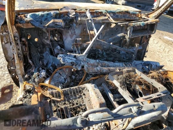 ✅ 2004 GMC Sierra 2500HD • VIN: 1GTHK23144F141847 • Lot: 81376684. Listed on Copart with Not provided. Free auction sales archive from the USA and detailed vehicle history report at DreamBid. Image 8.