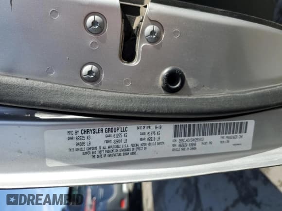 ✅ 2010 Dodge Challenger SE • VIN: 2B3CJ4DV5AH291813 • Lot: 43461525. Wystawiony na Copart z przebiegiem 157 867 mil. Bezpłatny archiwum sprzedaży aukcyjnych z USA i szczegółowy raport historii pojazdu na DreamBid. Zdjęcie 14.