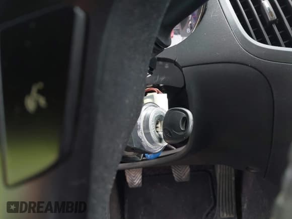 ✅ 2012 Hyundai Genesis Coupe 2.0T • VIN: KMHHT6KD0CU070295 • Lot: 42504696. Wystawiony na IAAI z przebiegiem 166 400 mil. Bezpłatny archiwum sprzedaży aukcyjnych z USA i szczegółowy raport historii pojazdu na DreamBid. Zdjęcie 11.