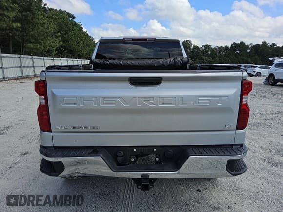 ✅ 2020 Chevrolet Silverado 1500 LT • VIN: 1GCRYDED9LZ156735 • Lot: 65942705. Listed on Copart with 107,319 mi. Free auction sales archive from the USA and detailed vehicle history report at DreamBid. Image 6.