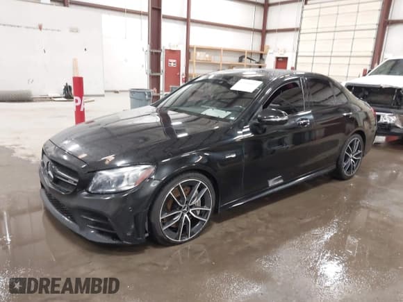 ✅ 2019 Mercedes-Benz C 43 AMG • VIN: 55SWF6EB0KU285355 • Lot: 41935660. Wystawiony na IAAI z przebiegiem 160 525 mil. Bezpłatny archiwum sprzedaży aukcyjnych z USA i szczegółowy raport historii pojazdu na DreamBid. Zdjęcie 2.