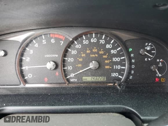 ✅ 2006 Toyota Sequoia SR5 • VIN: 5TDBT44A36S275748 • Лот: 85670935. Опубликован ранее на Copart с пробегом 143 228 миль. Бесплатный доступ к архиву аукционных продаж из США и подробный отчёт об истории автомобиля на DreamBid. Изображение 9.