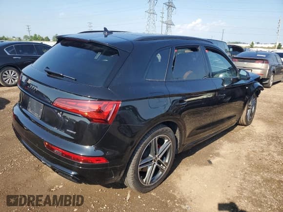 ✅ 2025 Audi Q5 S line Premium Plus • VIN: WA1E2AFY6S2025912 • Lot: 62538275. Listed on Copart with Not provided. Free auction sales archive from the USA and detailed vehicle history report at DreamBid. Image 3.
