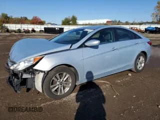 ✅ 2013 Hyundai Sonata GLS • VIN: 5NPEB4AC5DH768498 • Lot: 76720764. Wystawiony na Copart z przebiegiem 47 473 mil. Bezpłatny archiwum sprzedaży aukcyjnych z USA i szczegółowy raport historii pojazdu na DreamBid. Zdjęcie 1.